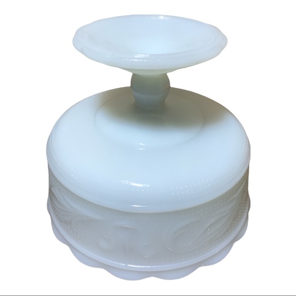 Vintage E.O. Brody CO Pedestal Milk Glass Fruit Bowl Opaque Serving Bowl Dish - Picture 4 of 6
